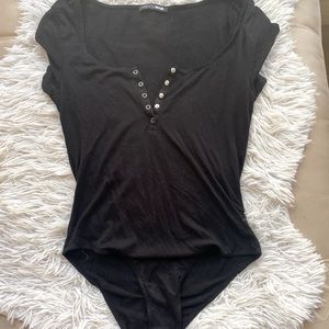 Fashion nova body suit size small